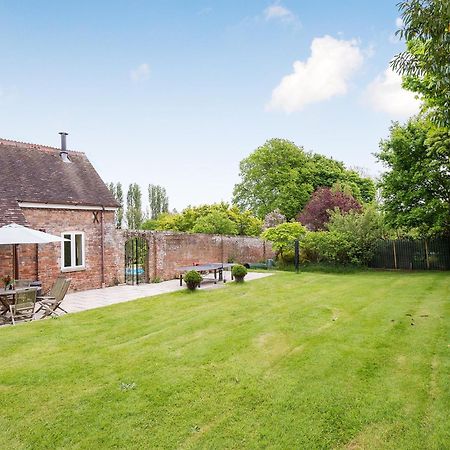 Coach House Villa Wareham Luaran gambar
