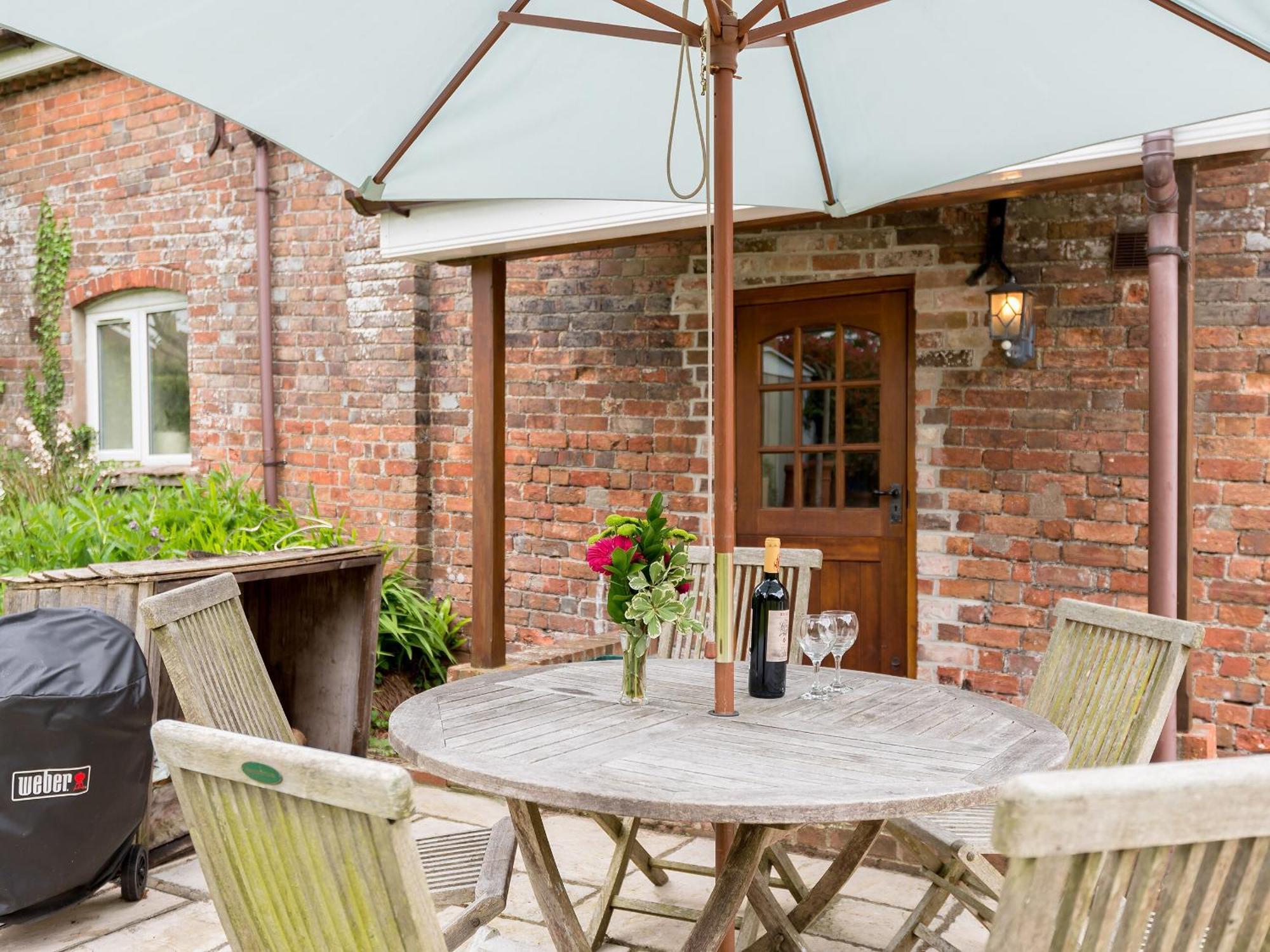 Coach House Villa Wareham Luaran gambar